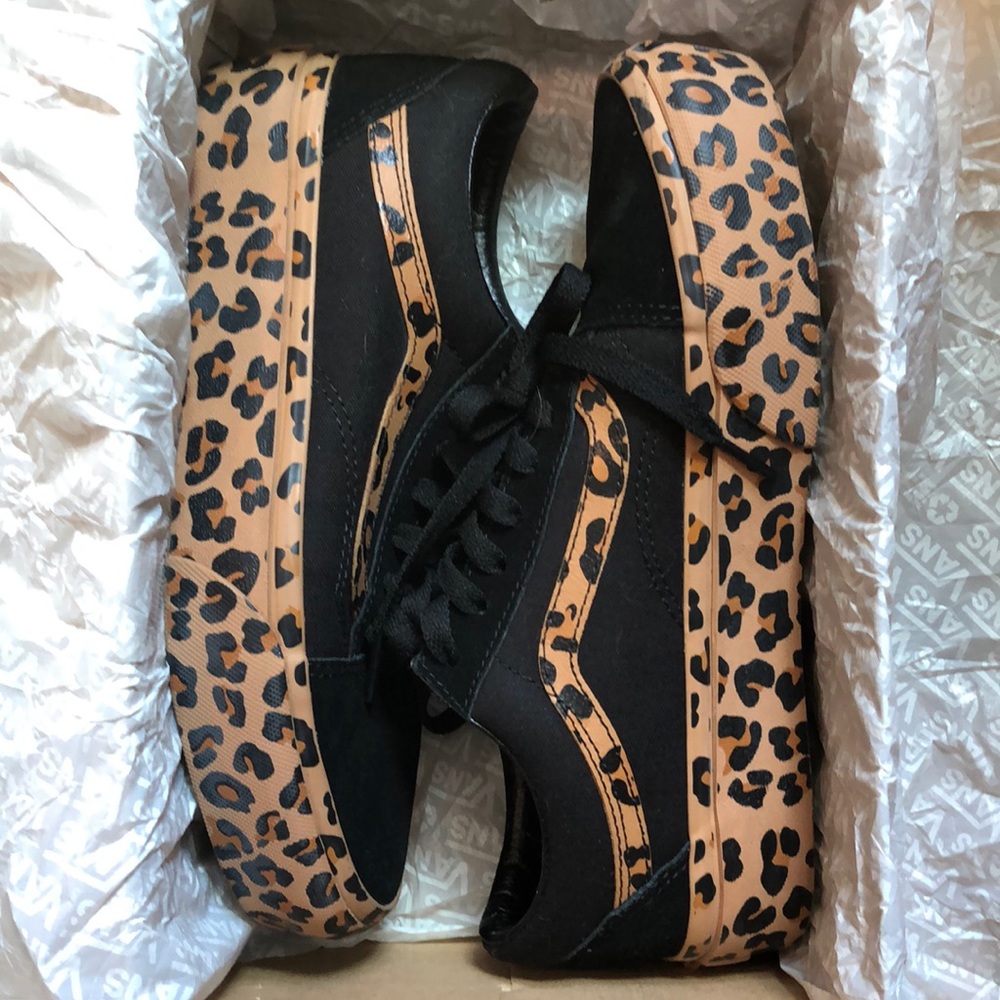 Leopard print Old Skool Platfrom Vans size 7.5